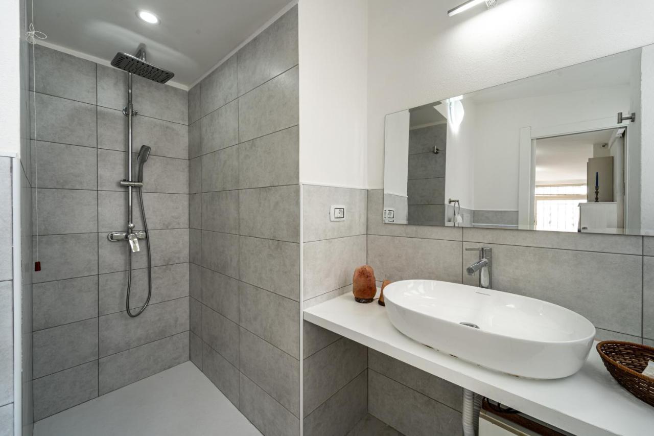 Apartament Monolocale Gio Carbonia Zewnętrze zdjęcie